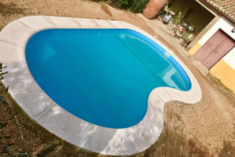 piscina curva personalizada