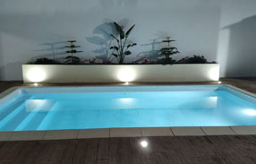 Piscina Prefabricada C700, piscina de poliéster 7,5 x 3,7 metros