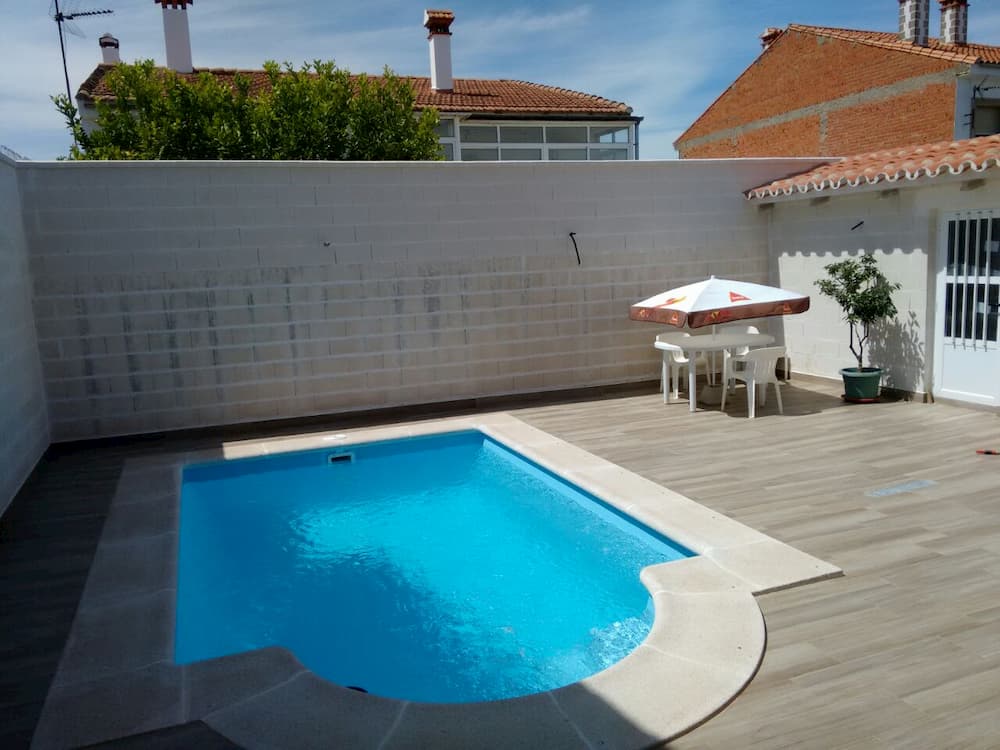 Piscina de fibra pequeña, piscina de poliéster y fibra para terrazas, piscina para patio de 5x3 metros